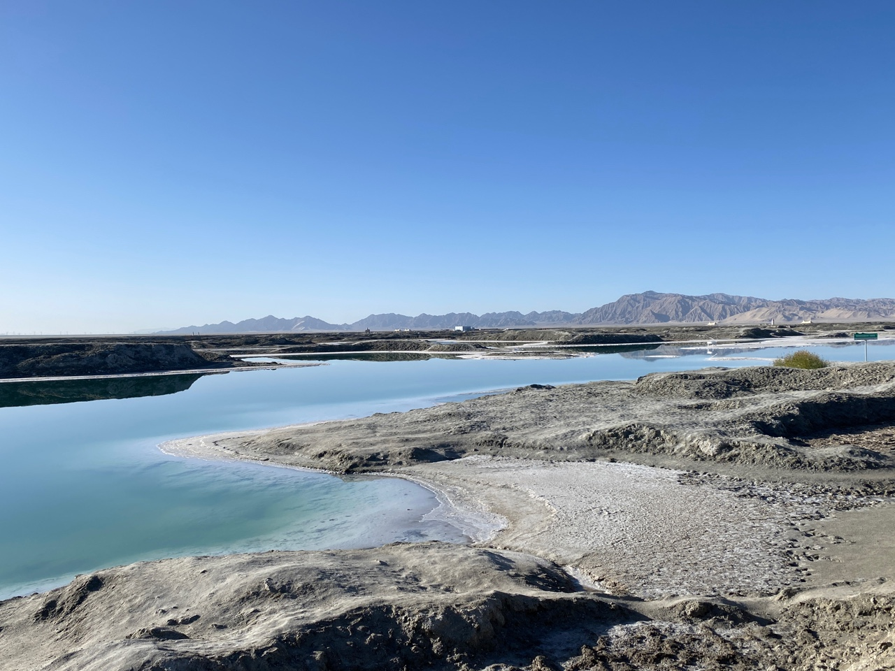 敦煌租車公司分享旅游大巴違規(guī)運(yùn)營(yíng)如何治理？