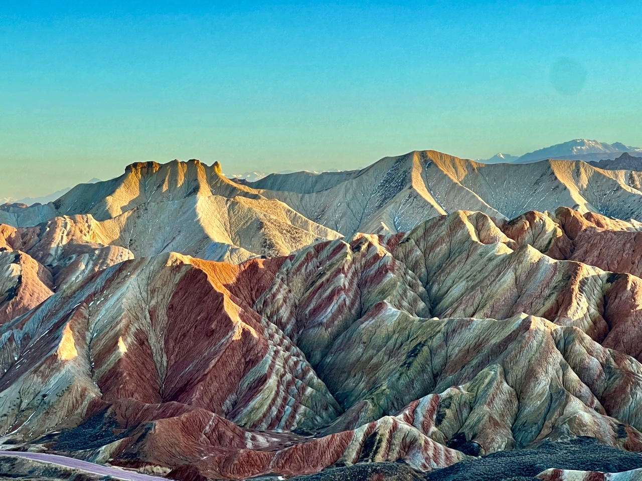 敦煌包車租車會(huì)議租車要注意的細(xì)節(jié)事項(xiàng)