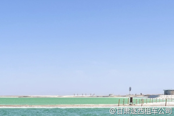 國(guó)慶期間敦煌人多嗎？包車(chē)能避開(kāi)人群?jiǎn)幔? 