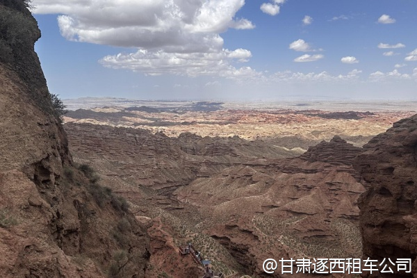 我們想夜游蘭州黃河風(fēng)情線(xiàn)，包車(chē)能隨停隨走嗎？  